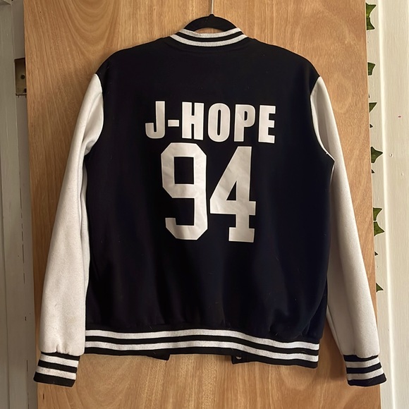 BTS Love Yourself Tour Bomber Jacket - Picture 1 of 2